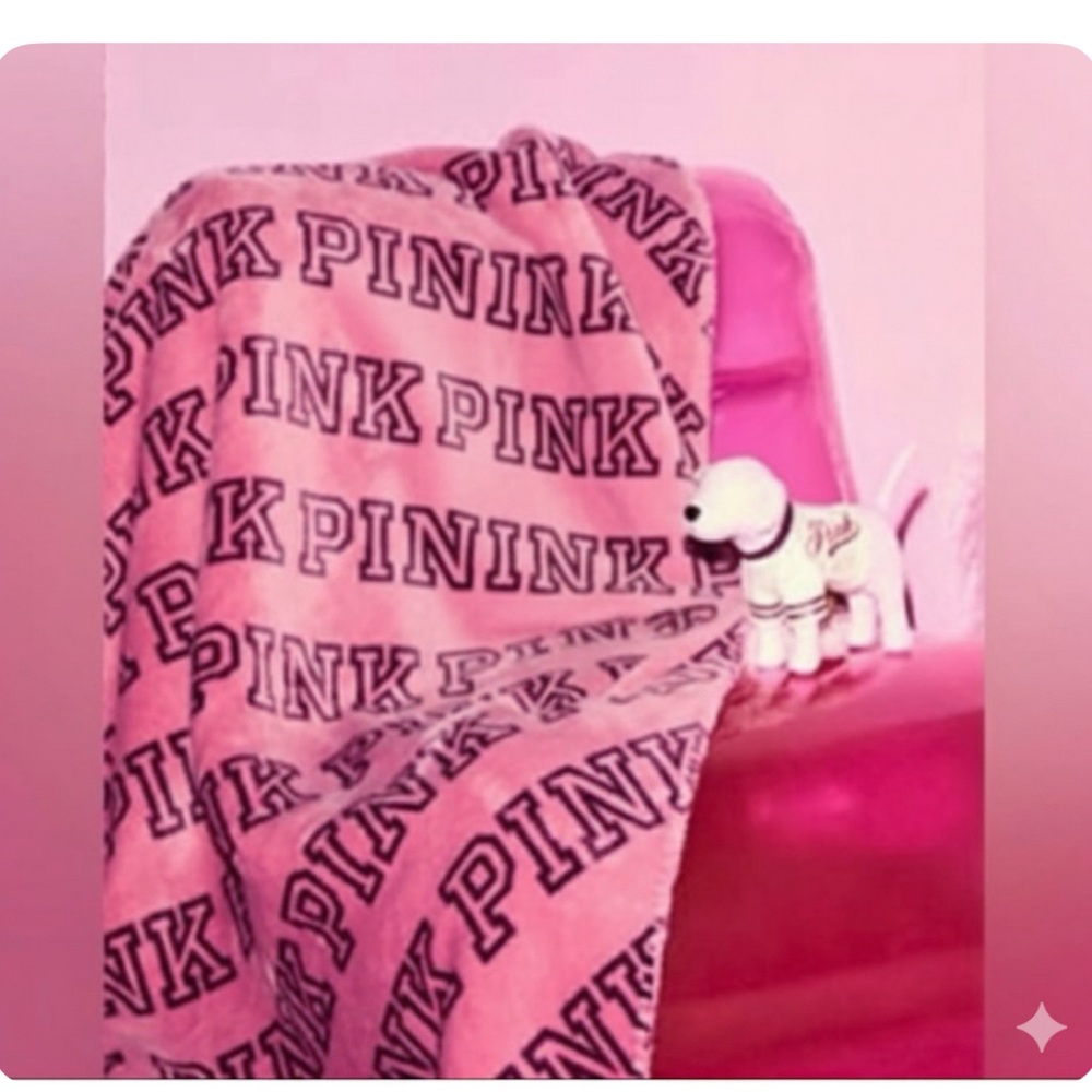 Victoria Secret PINK Mini Dog + Cozy Logo Blanket